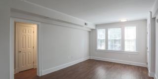 Colonial Village Apartments Gallery 4