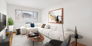 537 West Melrose 537 West Melrose Gallery 1