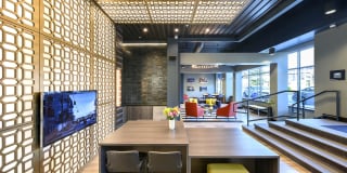 RiverHaus Gallery 27