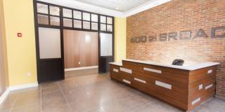 600 on Broad Gallery 28