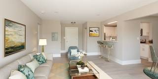 Glenlake Village Apartments Gallery 19