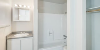 Parkwood Place Gallery 23