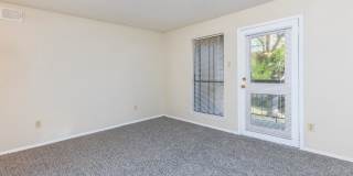 Stone Hollow Apartments Gallery 15