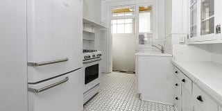 The Kensington Gallery 2