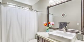 Del Amo Place Apartment Homes Gallery 11