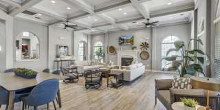Avenues at Creekside Gallery 23