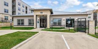 Oak Creek Gallery 44