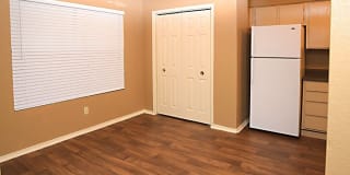 Crestwood Gallery 14