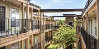 Oak Park Gallery 22