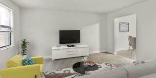 Capitol Square Gallery 4