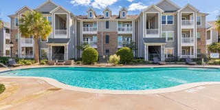 Luxe at Katy Gallery 76