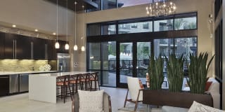 The Moderne Gallery 12