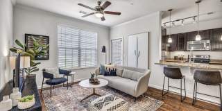Avenues at Creekside Gallery 11