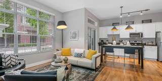 StateHouse Highline on 9th - Student Housing Gallery 10