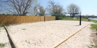 Towne Lake Apartments Gallery 9