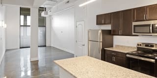 4th and Plum Gallery 31