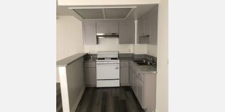 2928 W Leeward Ave Gallery 1