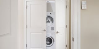 600 on Broad Gallery 21