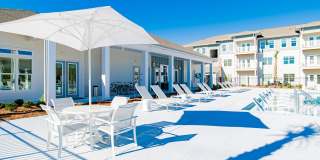 Exchange at Daphne Gallery 42