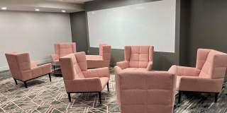 Redwood Campus Center Gallery 18