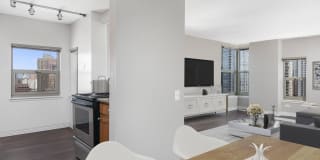 100 West Chestnut Apartments Gallery 18