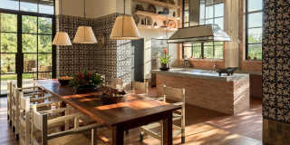 Cellars at Pearl Gallery 21