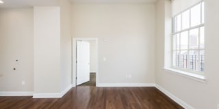 320 Walnut Street Gallery 11