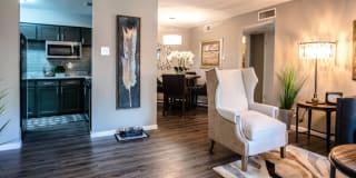 6Eleven Lamar Gallery 23