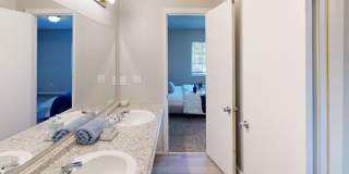 Osborne Hills Gallery 17