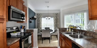 54 Magnolia Gallery 14