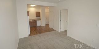 Crossings at Battle Ground Townhomes - Senior Housing Gallery 8
