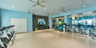 Metro Midtown Gallery 22