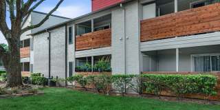 Newport at Clear Lake Gallery 17