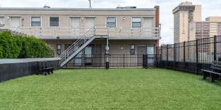 4th and Plum Gallery 7