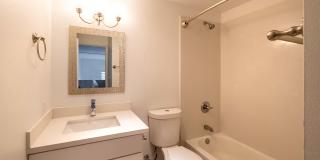 Summit Chalet Apartments Gallery 7