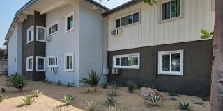 Luxe at Burbank Gallery 20