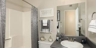 47Seventy Settler's Point Apartments Gallery 8