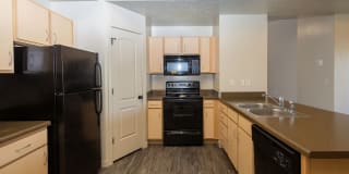 Wilshire Place Apartments Gallery 27