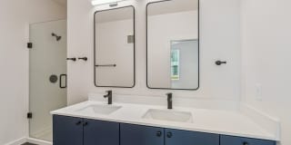 The Lindy Gallery 14