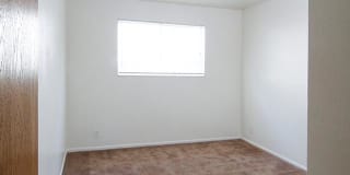 Eastbrook Apartments Gallery 3