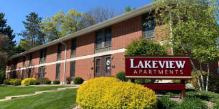 Middleton Lakeview Gallery 1