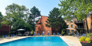Glenlake Village Apartments Gallery 26