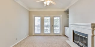 Metro Midtown Gallery 8