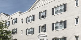 Eaton Square at Arlington Ridge Gallery 21