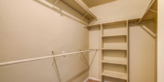 OakStone Apartment Homes Gallery 10