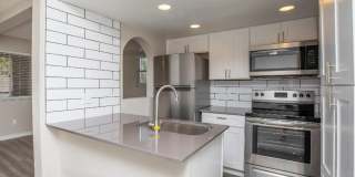 Augustine at Glendale Gallery 1