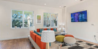 Lake Lofts at Deerwood Gallery 14