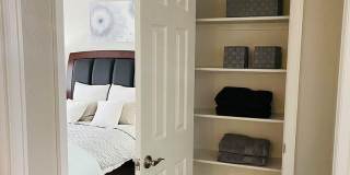 Echo Ridge at North Hills Gallery 8