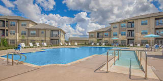 Hunters Crossing Gallery 24