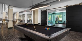 Yugo Greenville Uptown - Student Housing Gallery 7